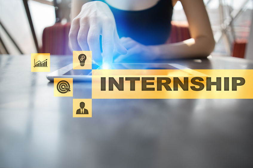 internship text on virtual screen. business, education and internet concept for how to find internships
