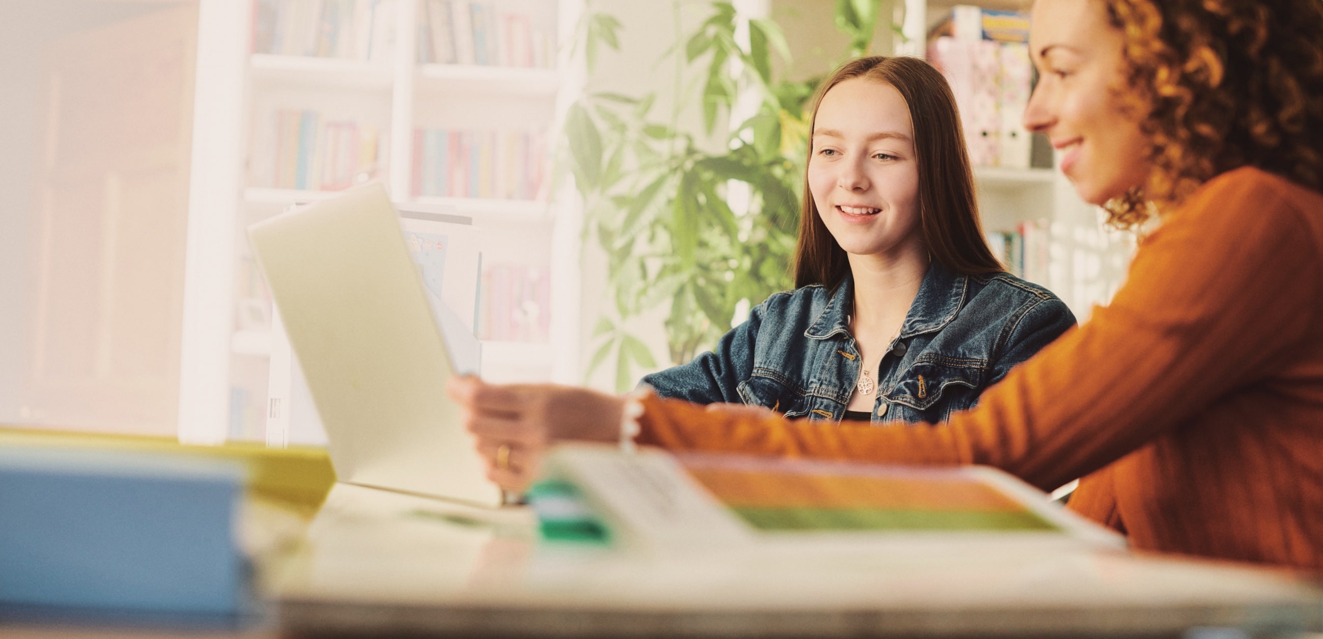 Apply for hundreds of college scholarships with ScholarshipOwl